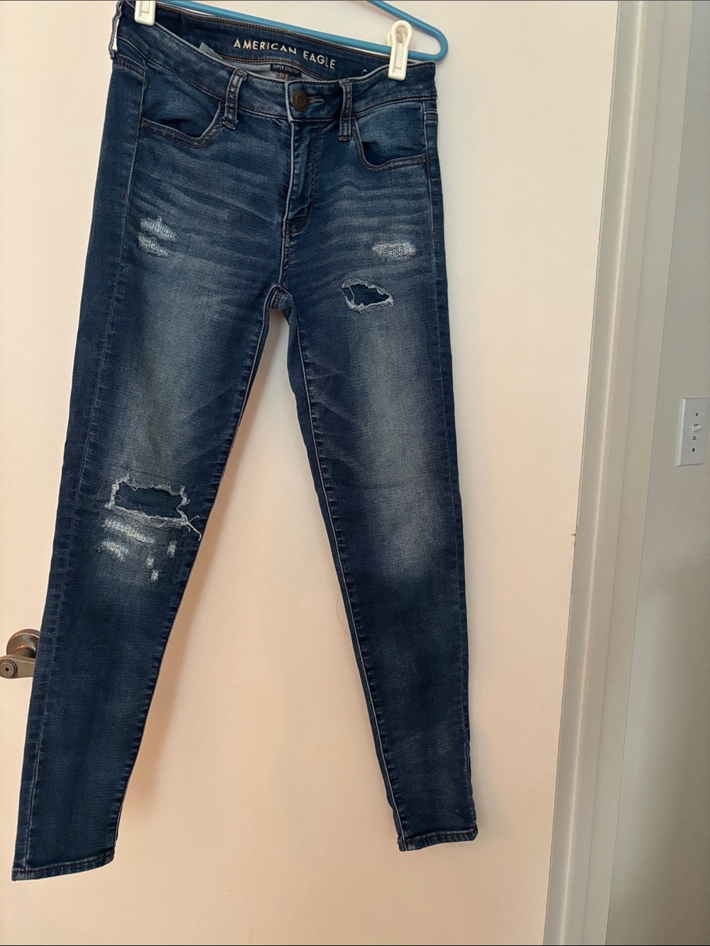 American Eagle Outfitters Dark Wash Ripped Low Rise Jegging Jeans - 4R